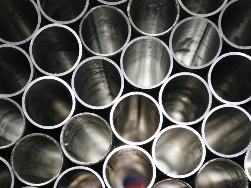 5 skutecznych metod zabezpieczenia konstrukcji stalowych prz