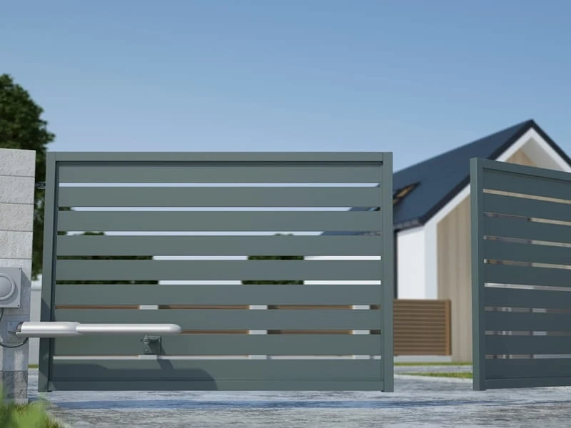 Napęd do bramy dwuskrzydłowej – hydrauliczny czy elektro